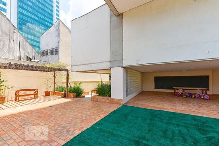 Apartamento à venda com 75m², 2 quartos e 1 vagaArea Comum