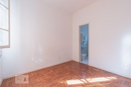 Sala/Quarto de kitnet/studio para alugar com 1 quarto, 23m² em Laranjeiras, Rio de Janeiro