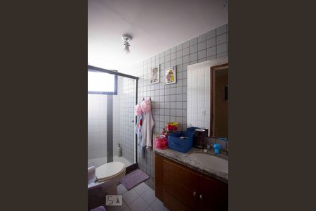 banheiro de apartamento à venda com 3 quartos, 104m² em Icaraí, Niterói