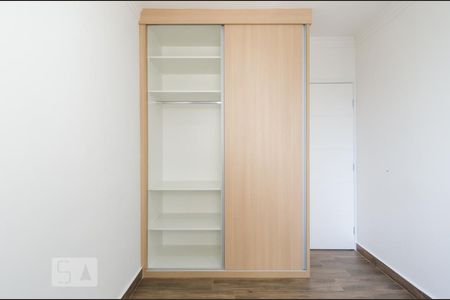 Apartamento à venda com 57m², 2 quartos e 1 vagaQuarto 2