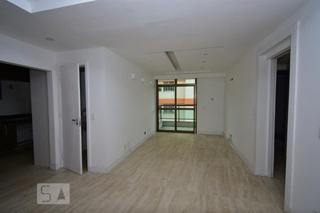 Sala 1 de apartamento à venda com 3 quartos, 165m² em Ingá, Niterói