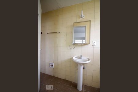 Banheiro de casa para alugar com 8 quartos, 320m² em Vila Ida, São Paulo