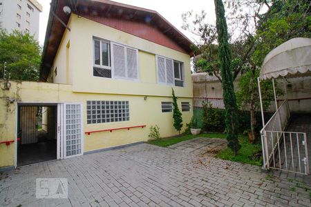 Fachada de casa para alugar com 8 quartos, 320m² em Vila Ida, São Paulo