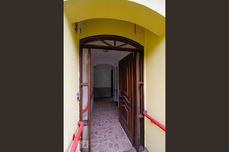 Casa para alugar com 320m², 8 quartos e 2 vagasEntrada