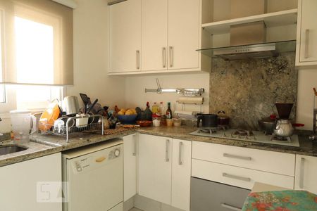 Casa à venda com 337m², 3 quartos e 6 vagasCozinha