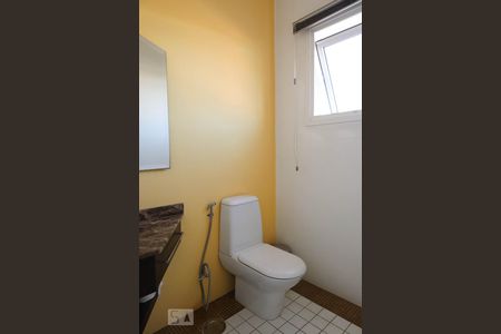 Casa à venda com 337m², 3 quartos e 6 vagasLavabo 2