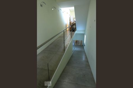 Casa à venda com 337m², 3 quartos e 6 vagasEscada