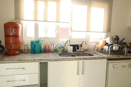 Casa à venda com 337m², 3 quartos e 6 vagasCozinha