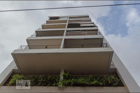 Apartamento à venda com 80m², 2 quartos e 1 vagaFachada