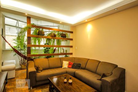 Apartamento à venda com 130m², 3 quartos e sem vagaSala