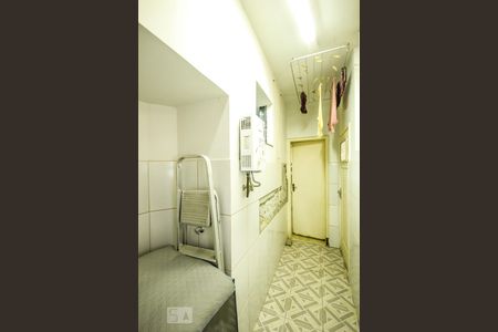 Apartamento à venda com 130m², 3 quartos e sem vagaÁrea de Seviço