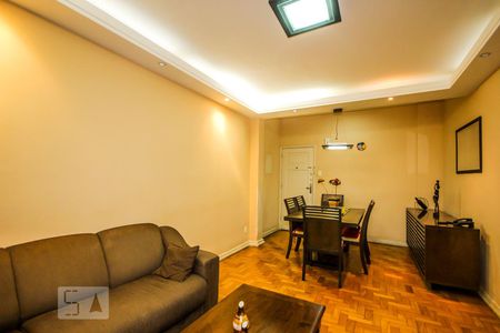 Apartamento à venda com 130m², 3 quartos e sem vagaSala