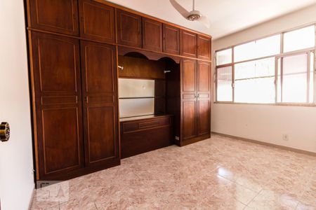 Quarto 1 de apartamento para alugar com 2 quartos, 68m² em Irajá, Rio de Janeiro