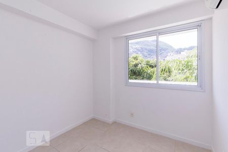 Apartamento à venda com 102m², 3 quartos e 2 vagasQuarto 3