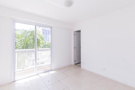Apartamento à venda com 102m², 3 quartos e 2 vagasQuarto 2
