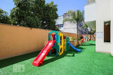 Apartamento à venda com 102m², 3 quartos e 2 vagasÁrea Comum - Playground