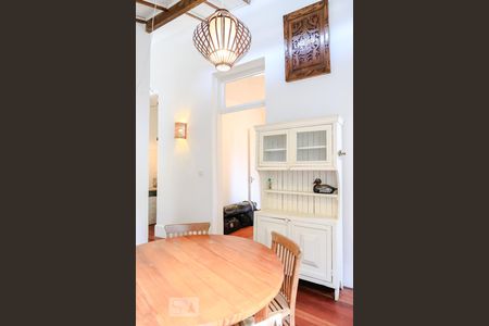 Apartamento para alugar com 90m², 2 quartos e sem vagaSala