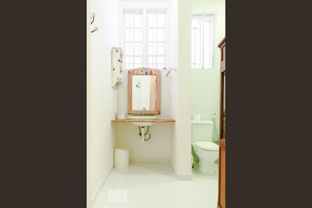 Apartamento para alugar com 90m², 2 quartos e sem vagaBanheiro