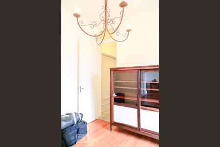 Apartamento para alugar com 90m², 2 quartos e sem vagaSala