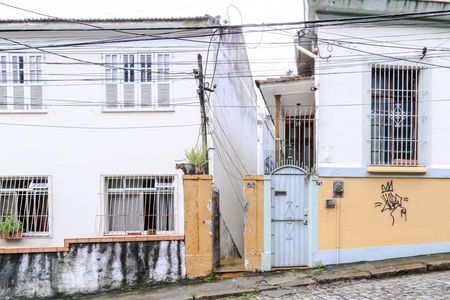 Apartamento para alugar com 90m², 2 quartos e sem vagaFachada