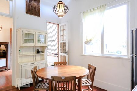 Sala de apartamento para alugar com 2 quartos, 90m² em Santa Teresa, Rio de Janeiro