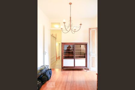 Apartamento para alugar com 90m², 2 quartos e sem vagaSala