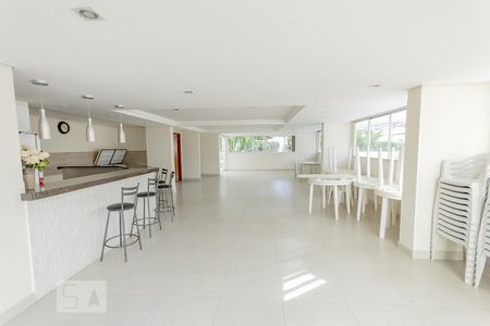 Apartamento para alugar com 70m², 3 quartos e 1 vaga Apartamento para alugar com 70m², 3 quartos e 1 vagaSalão de festas