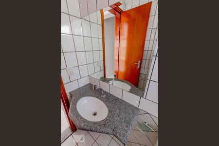 Apartamento para alugar com 70m², 3 quartos e 1 vaga Apartamento para alugar com 70m², 3 quartos e 1 vagaBanheiro do quarto 1