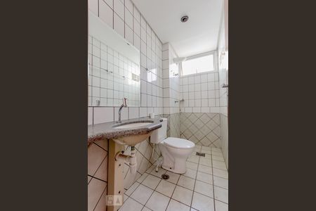 Apartamento para alugar com 70m², 3 quartos e 1 vaga Apartamento para alugar com 70m², 3 quartos e 1 vagaBanheiro do quarto 1
