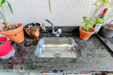 Apartamento para alugar com 66m², 2 quartos e 2 vagasSacada
