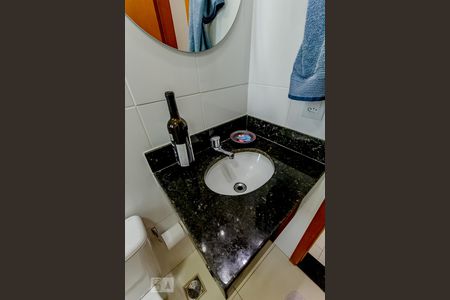 Apartamento para alugar com 66m², 2 quartos e 2 vagasBanheiro social