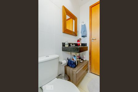 Apartamento para alugar com 66m², 2 quartos e 2 vagasBanheiro do quarto 1