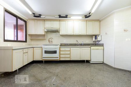 Apartamento à venda com 146m², 3 quartos e 2 vagas Apartamento à venda com 146m², 3 quartos e 2 vagasCozinha