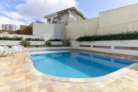 Apartamento à venda com 146m², 3 quartos e 2 vagas Apartamento à venda com 146m², 3 quartos e 2 vagasÁrea comum - Piscina