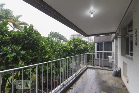 Varanda de apartamento à venda com 2 quartos, 97m² em Barra da Tijuca, Rio de Janeiro