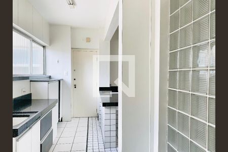 Apartamento à venda com 179m², 4 quartos e 1 vaga