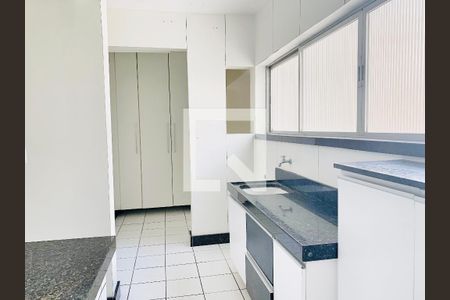 Apartamento à venda com 179m², 4 quartos e 1 vaga