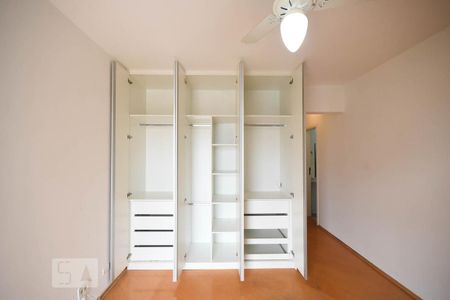 Armário da Suíte 1 de apartamento à venda com 3 quartos, 169m² em Jardim Leonor, São Paulo
