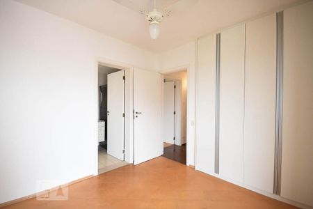 Apartamento à venda com 169m², 3 quartos e 3 vagas Apartamento à venda com 169m², 3 quartos e 3 vagasSuíte 3