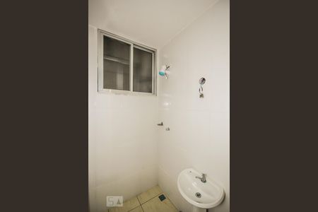 Banheiro de kitnet/studio à venda com 1 quarto, 38m² em Copacabana, Rio de Janeiro