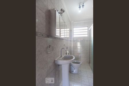 Banheiro de apartamento para alugar com 2 quartos, 64m² em Jardim Novo Campos Elíseos, Campinas