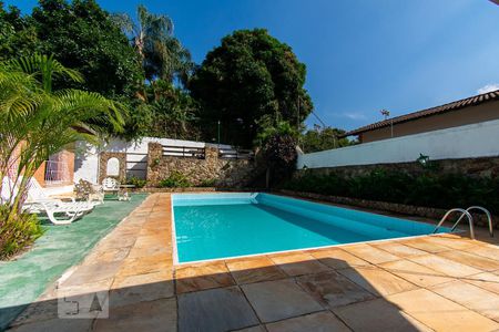 Casa para alugar com 441m², 5 quartos e 8 vagasPiscina