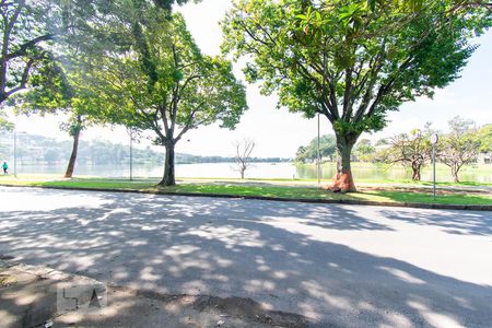 Casa para alugar com 441m², 5 quartos e 8 vagasVista da Rua