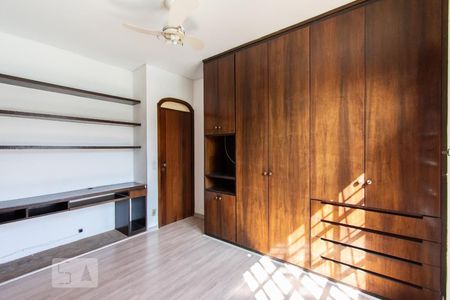 Casa para alugar com 441m², 5 quartos e 8 vagasQuarto 2