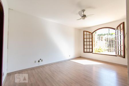 Casa para alugar com 441m², 5 quartos e 8 vagasQuarto 5