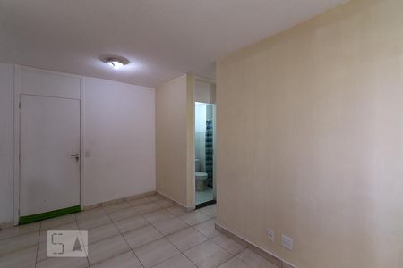 Sala de apartamento à venda com 2 quartos, 45m² em  Vargem Pequena, Rio de Janeiro