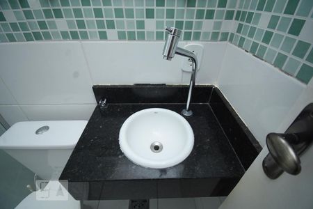 Apartamento para alugar com 44m², 2 quartos e sem vagaBanheiro - Torneira