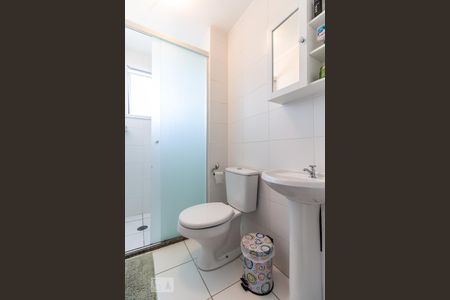 Banheiro do Corredor de apartamento para alugar com 2 quartos, 54m² em Centro, Barueri