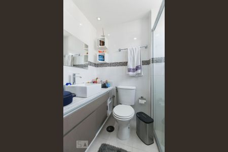 Apartamento à venda com 69m², 3 quartos e 2 vagasQuarto 3 - Suíte/ Banheiro