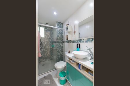 Apartamento à venda com 69m², 3 quartos e 2 vagasBanheiro social